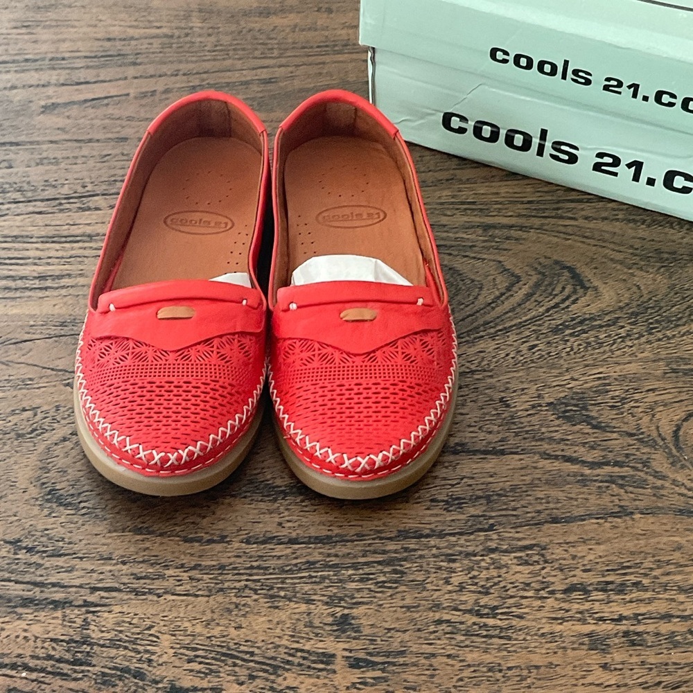 Red Espadrilles for Women - Picture 2 of 2